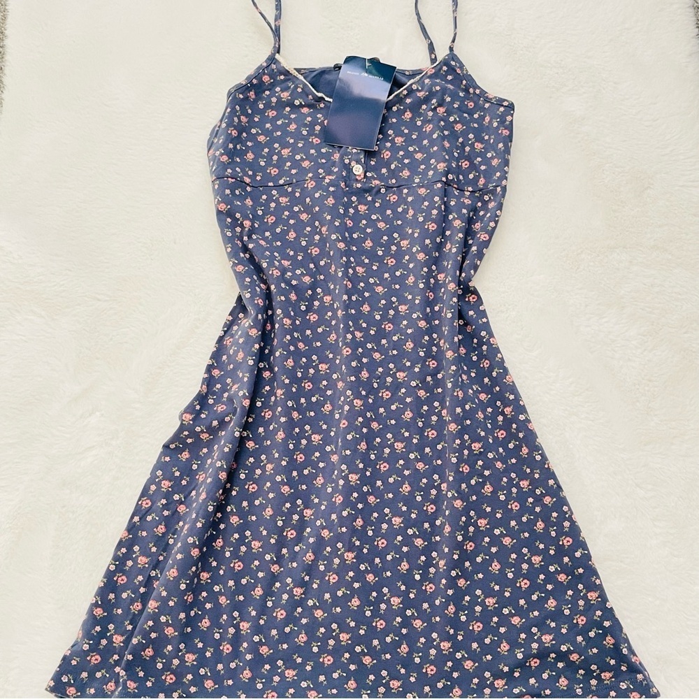 Brandy Melville Mini Blue Floral Dress - Picture 6 of 6